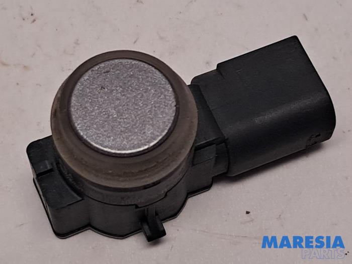 Gebruikte Sensor PDC Peugeot 308 SW (L4/L9/LC/LJ/LR) 1.2 12V e-THP PureTech 110 Prijs € 19,00 Margeregeling aangeboden door Maresia Parts