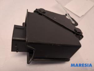 Gebruikte Start/Stop computer Citroen C4 Cactus (0B/0P) 1.6 Blue Hdi 100 Prijs € 22,99 Margeregeling aangeboden door Maresia Parts