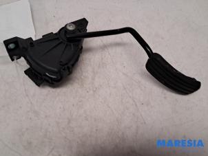 Gebruikte Sensor Gaspedaalpositie Renault Trafic New (FL) 2.0 dCi 16V 115 Prijs € 42,35 Inclusief btw aangeboden door Maresia Parts
