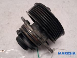 Gebruikte Waterpomp Renault Trafic (1FL/2FL/3FL/4FL) 1.6 dCi 95 Prijs € 60,50 Inclusief btw aangeboden door Maresia Parts