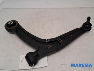 Gebruikte Draagarm onder links-voor Fiat 500 (312) 0.9 TwinAir 85 Prijs € 20,00 Margeregeling aangeboden door Maresia Parts