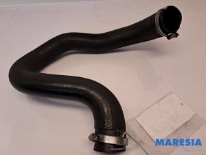 Gebruikte Intercooler Slang Citroen C4 Grand Picasso (3A) 1.6 HDiF 115 Prijs € 25,00 Margeregeling aangeboden door Maresia Parts