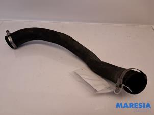 Gebruikte Intercooler Slang Citroen C4 Grand Picasso (3A) 1.6 HDiF 115 Prijs € 25,00 Margeregeling aangeboden door Maresia Parts