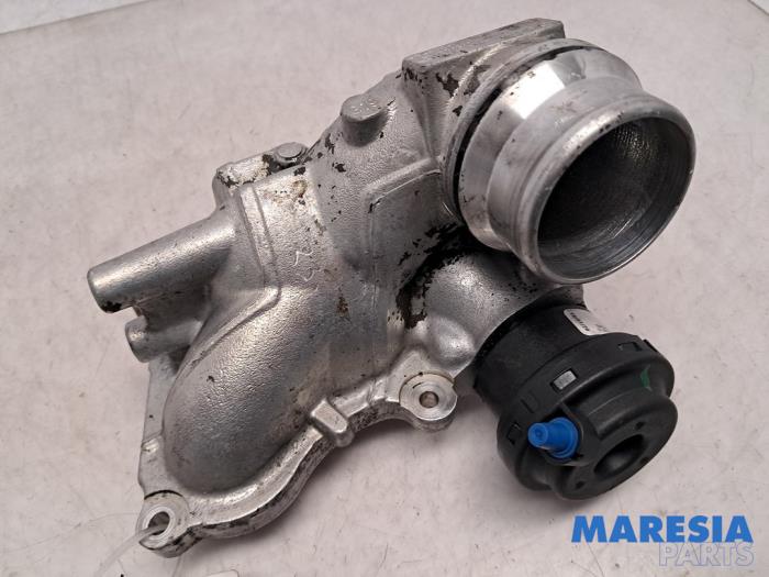 Gebruikte Overdrukklep Turbo Renault Master III (EV/HV/UV/VA/VB/VD/VF/VG/VJ) 2.3 dCi 145 16V FWD Prijs € 121,00 Inclusief btw aangeboden door Maresia Parts