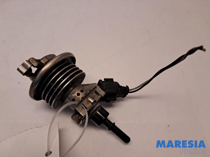 Gebruikte Adblue injector Renault Master III (EV/HV/UV/VA/VB/VD/VF/VG/VJ) 2.3 dCi 145 16V FWD Prijs € 151,19 Inclusief btw aangeboden door Maresia Parts