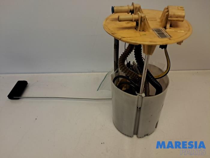 Gebruikte Brandstofpomp Elektrisch Renault Master III (EV/HV/UV/VA/VB/VD/VF/VG/VJ) 2.3 dCi 145 16V FWD Prijs € 108,90 Inclusief btw aangeboden door Maresia Parts