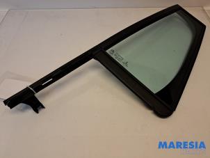 Gebruikte Driehoeks Ruit links-achter Citroen C4 Grand Picasso (3A) 1.6 HDiF 115 Prijs € 35,00 Margeregeling aangeboden door Maresia Parts