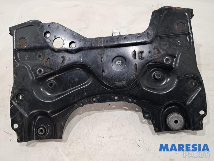 Gebruikte Subframe Citroen C4 Picasso (3D/3E) 1.6 e-HDi 115 Prijs € 149,99 Margeregeling aangeboden door Maresia Parts
