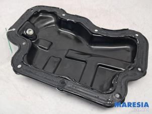 Gebruikte Carterpan Renault Clio IV Estate/Grandtour (7R) 0.9 Energy TCE 90 12V Prijs € 25,00 Margeregeling aangeboden door Maresia Parts