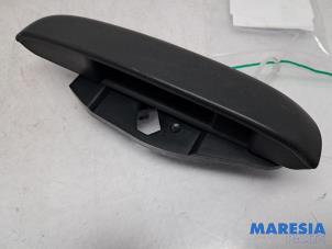 Gebruikte Deurgreep 4Deurs rechts-voor Fiat Panda/Pandina (312) 0.9 TwinAir 65 Prijs € 24,99 Margeregeling aangeboden door Maresia Parts