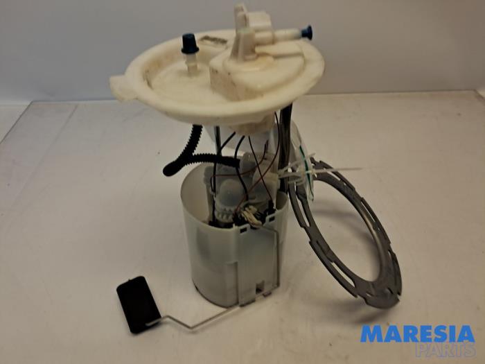 Gebruikte Tank element Pomp Fiat Panda (312) 0.9 TwinAir 65 Prijs € 34,95 Margeregeling aangeboden door Maresia Parts