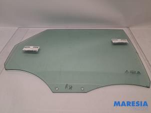 Gebruikte Portierruit 4Deurs rechts-achter Citroen C4 Picasso (3D/3E) 1.6 e-HDi 115 Prijs € 39,90 Margeregeling aangeboden door Maresia Parts