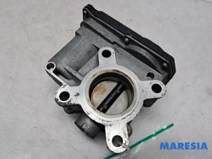 Gebruikte Gasklephuis Renault Megane III Grandtour (KZ) 1.4 16V TCe 130 Prijs € 75,00 Margeregeling aangeboden door Maresia Parts