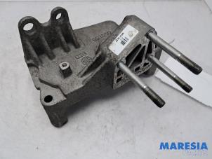 Gebruikte Motorrubber Fiat Doblo Cargo (263) 1.3 D Multijet Prijs € 42,35 Inclusief btw aangeboden door Maresia Parts