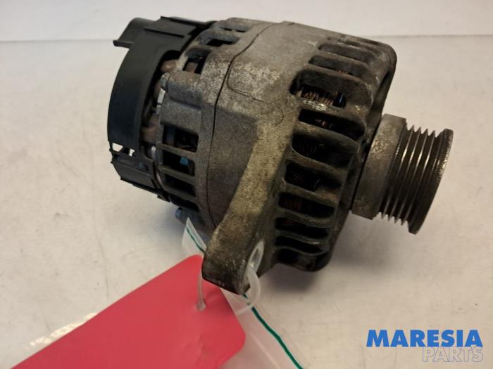 Dynamo van een Abarth 500C/595C/695C 1.4 T-Jet 16V 2010