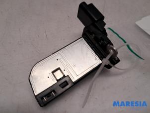 Gebruikte Luchtmassameter Peugeot Partner (EA//EF/EN/EU) 1.5 BlueHDi 100 Prijs € 22,99 Inclusief btw aangeboden door Maresia Parts
