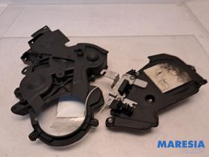 Gebruikte Distributiedeksel Peugeot 308 (L3/L8/LB/LH/LP) 1.6 BlueHDi 120 Prijs € 30,00 Margeregeling aangeboden door Maresia Parts