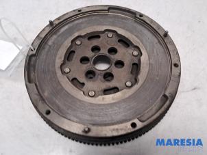 Gebruikte Vliegwiel Peugeot 308 (L3/L8/LB/LH/LP) 1.6 BlueHDi 120 Prijs € 210,00 Margeregeling aangeboden door Maresia Parts