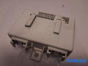 Gebruikte Module Navigatie Renault Master III (MA/MB/MC/MD/MH/MF/MG/MH) 2.3 dCi 135 16V FWD Prijs € 42,35 Inclusief btw aangeboden door Maresia Parts