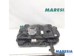 Gebruikte Tank Citroen Jumpy (G9) 1.6 HDI Prijs € 190,58 Inclusief btw aangeboden door Maresia Parts