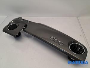Gebruikte Dashboard sierlijst Fiat 500 (312) 0.9 TwinAir 80 Prijs € 90,00 Margeregeling aangeboden door Maresia Parts