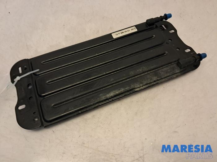 Gebruikte Brandstofkoeler Renault Master III (MA/MB/MC/MD/MH/MF/MG/MH) 2.3 dCi 135 16V FWD Prijs € 78,65 Inclusief btw aangeboden door Maresia Parts