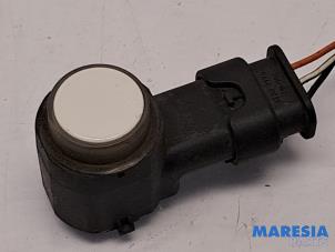 Gebruikte PDC Sensor Fiat 500C/595C/695C 1.4 T-Jet 16V Prijs € 30,00 Margeregeling aangeboden door Maresia Parts