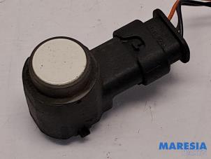 Gebruikte PDC Sensor Fiat 500C/595C/695C 1.4 T-Jet 16V Prijs € 30,00 Margeregeling aangeboden door Maresia Parts