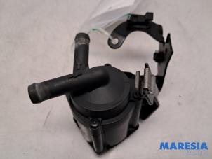 Gebruikte Waterpomp Peugeot 3008 I (0U/HU) 1.6 16V THP 155 Prijs € 74,99 Margeregeling aangeboden door Maresia Parts