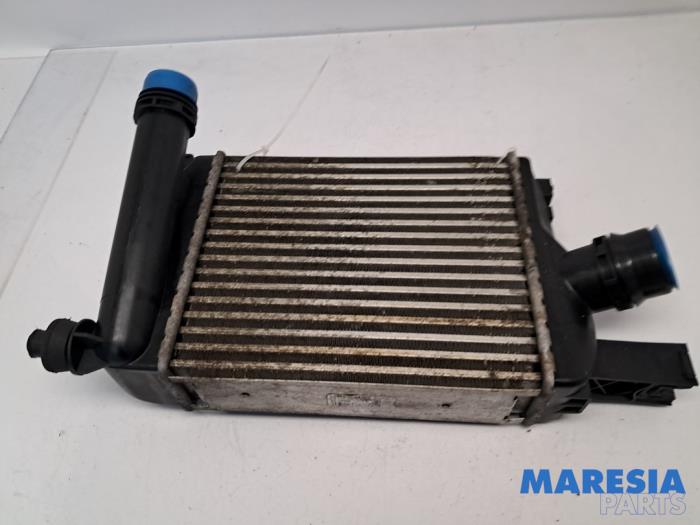 Gebruikte Intercooler Renault Captur I (2R) 1.2 TCE 16V EDC Prijs € 74,95 Margeregeling aangeboden door Maresia Parts