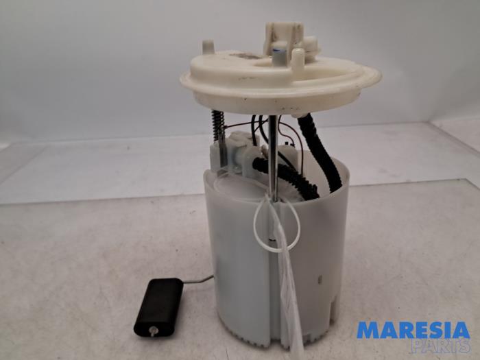 Gebruikte Tank element Pomp Alfa Romeo MiTo (955) 1.4 16V Prijs € 25,00 Margeregeling aangeboden door Maresia Parts