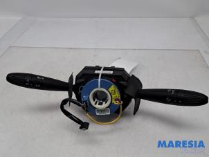 Gebruikte Combischakelaar Stuurkolom Fiat 500 Abarth Prijs € 100,00 Margeregeling aangeboden door Maresia Parts