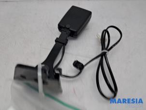 Gebruikte Veiligheidsgordel Insteek links-achter Peugeot 3008 I (0U/HU) 1.6 16V THP 155 Prijs € 25,00 Margeregeling aangeboden door Maresia Parts