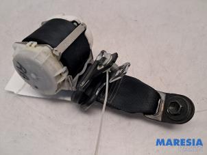 Gebruikte Veiligheidsgordel rechts-achter Peugeot 107 1.0 12V Prijs € 19,00 Margeregeling aangeboden door Maresia Parts