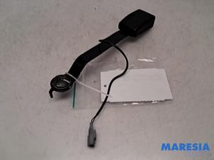 Gebruikte Veiligheidsgordel Insteek links-voor Renault Clio IV Estate/Grandtour (7R) 0.9 Energy TCE 12V Prijs € 20,00 Margeregeling aangeboden door Maresia Parts