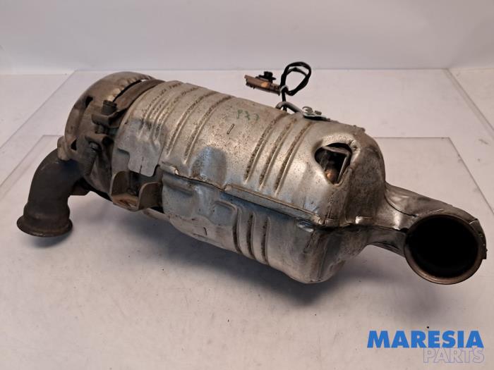 Gebruikte Roetfilter Peugeot 208 I (CA/CC/CK/CL) 1.4 HDi Prijs € 275,00 Margeregeling aangeboden door Maresia Parts