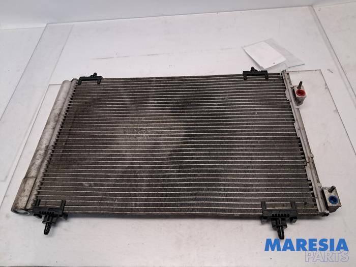 Gebruikte Airco Condensor Peugeot 3008 I (0U/HU) 1.6 16V THP 155 Prijs € 35,00 Margeregeling aangeboden door Maresia Parts