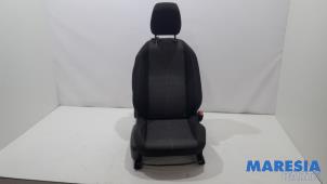 Gebruikte Voorstoel rechts Opel Corsa F (UB/UH/UP) 1.2 12V 75 Prijs € 193,59 Inclusief btw aangeboden door Maresia Parts