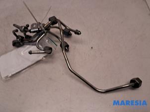 Gebruikte Dieselleiding Set Renault Trafic (1FL/2FL/3FL/4FL) 1.6 dCi 95 Prijs € 72,60 Inclusief btw aangeboden door Maresia Parts
