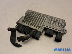 Gebruikte Start/Stop computer Peugeot 208 I (CA/CC/CK/CL) 1.4 HDi Prijs € 150,00 Margeregeling aangeboden door Maresia Parts