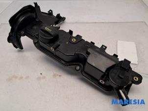 Gebruikte Kleppendeksel Peugeot 208 I (CA/CC/CK/CL) 1.4 HDi Prijs € 35,00 Margeregeling aangeboden door Maresia Parts