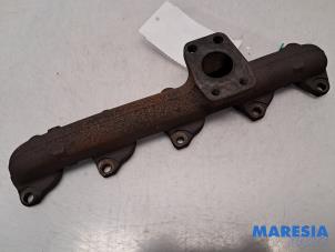 Gebruikte Uitlaatspruitstuk Peugeot 208 I (CA/CC/CK/CL) 1.4 HDi Prijs € 24,95 Margeregeling aangeboden door Maresia Parts