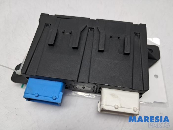 Computer Body Control van een Citroën C4 Picasso (3D/3E) 1.6 16V THP 155 2013