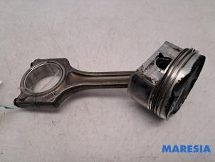 Gebruikte Drijfstang Citroen C4 Berline (NC) 1.6 16V VTi Prijs € 49,00 Margeregeling aangeboden door Maresia Parts