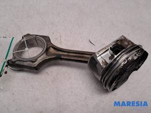 Gebruikte Drijfstang Citroen C4 Berline (NC) 1.6 16V VTi Prijs € 49,00 Margeregeling aangeboden door Maresia Parts