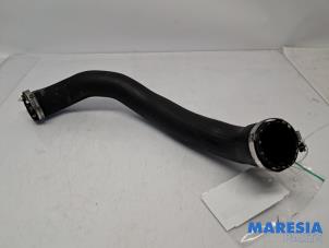 Gebruikte Intercooler Slang Citroen C4 Picasso (3D/3E) 1.6 16V THP 155 Prijs € 34,95 Margeregeling aangeboden door Maresia Parts