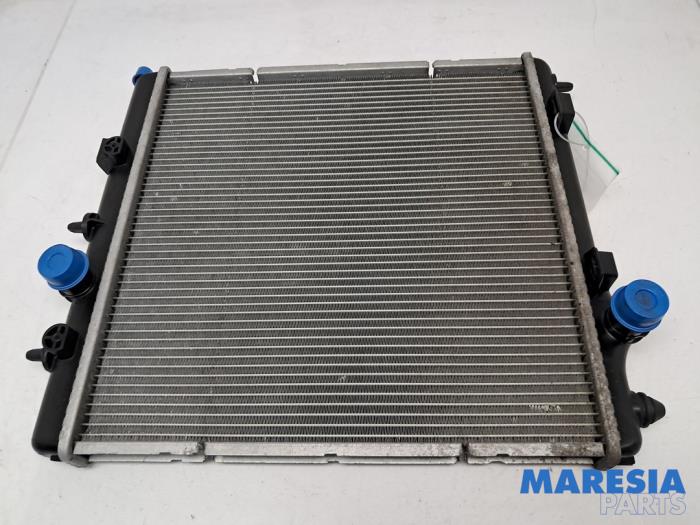Gebruikte Radiateur Peugeot 207/207+ (WA/WC/WM) 1.4 16V VTi Prijs € 30,00 Margeregeling aangeboden door Maresia Parts