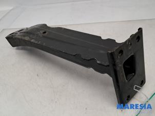 Gebruikte Frontdeel steun Fiat 500 (312) 1.2 Prijs € 25,00 Margeregeling aangeboden door Maresia Parts