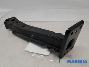 Gebruikte Frontdeel steun Fiat 500 (312) 1.2 Prijs € 25,00 Margeregeling aangeboden door Maresia Parts