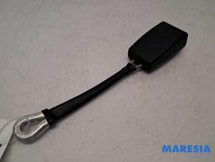 Gebruikte Veiligheidsgordel Insteek Midden-voor Peugeot Boxer (U9) 2.0 BlueHDi 130 Prijs € 42,29 Inclusief btw aangeboden door Maresia Parts